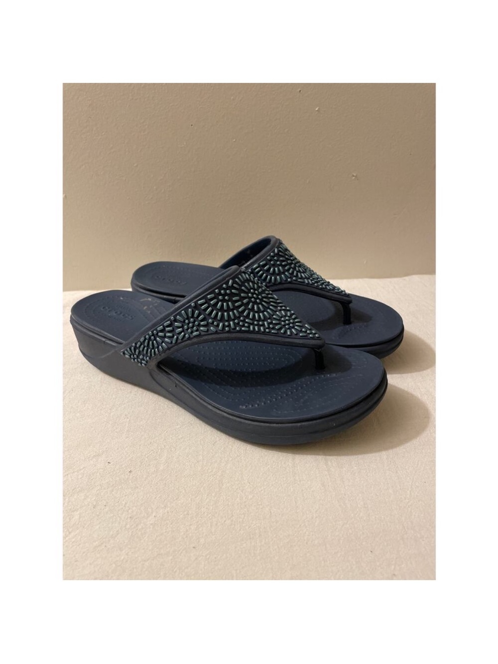 CROCS Monterey Diamonté Blue Flip Sandals with Mint Accent Beadwork - Picture 2 of 3